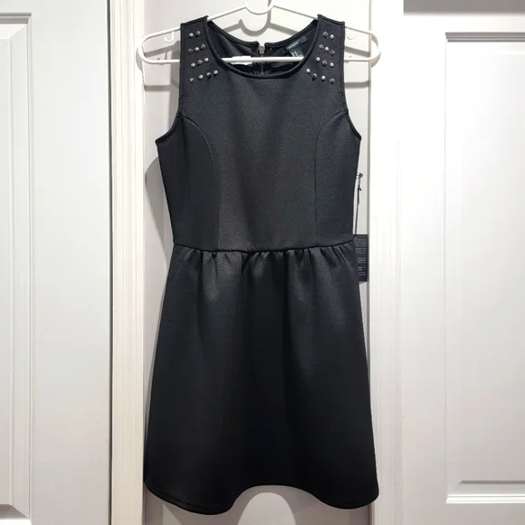 Forever 21 | Dresses | Forever 2 Sleeveless Studded Shoulder Aline Dress | Poshmark Forever 21 | Dresses | Forever 2 Sleeveless Studded Shoulder Aline Dress | Poshmark